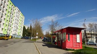 Zabehnutý novinový stánok, Banská Bystrica – Tatranská ulica - 3