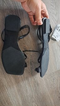 ZARA čierne sandále - 3