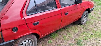 Predám Škoda favorit 136l 1990 46kw - 3