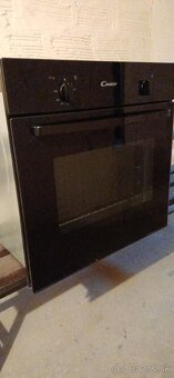 Predám vstavanú rúru Candy - 3