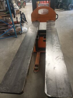 Prodloužení vidlic na ručně vedený vozík - 3