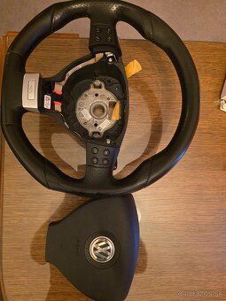 Volant golf5 r32 - 3