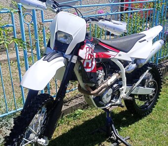 Husqvarna TE250 - 3