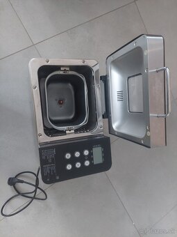 Domáca pekáreň Elektrolux EBM 8000 - 3
