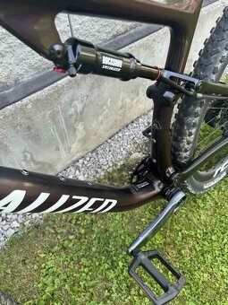 SPECIALIZED Epic Expert -wattmeter, elektricka prehadzovacka - 3