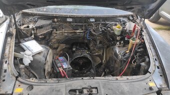 Rozpredam vw touareg 2004 - 3