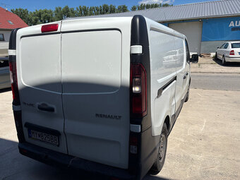Renault Trafic 1,6, L2H1 , 66kW, 2015, poskodeny motor - 3