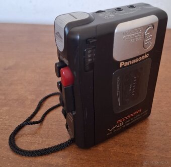 PANASONIC RQ-L349 (Recorder-Walkman) - 3