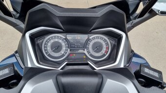 Honda Forza 300 - 3