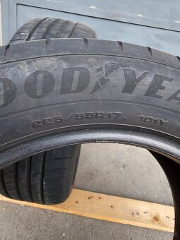 225/55r17 Goodyear - 3