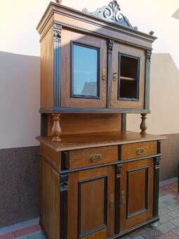 Starožitný príborník - 3