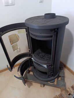 Liatinové kachle Invicta - 3