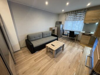 Predám garsónka Kežmarok, kompletná rekonštrukcia, zariadená - 3