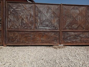 Predám dvojkrídlová brána + bránička - 3