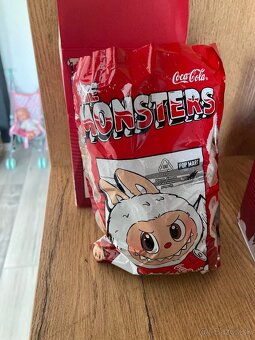 Labubu Coca Cola - 3