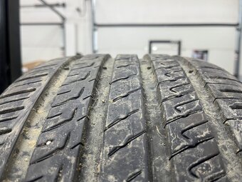 255/35 r19 - 3