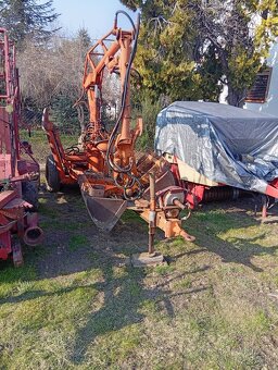 Predám nakladač unhz 500 - 3