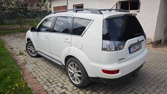 Mitsubishi Outlander 2.2 / diesel / 4x4 SUV / 7.miestne - 3