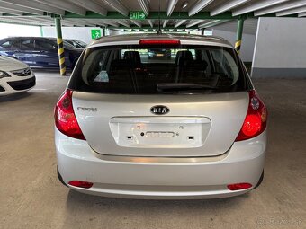 KIA Ceed 1.4 benzín 2008 automat - 3