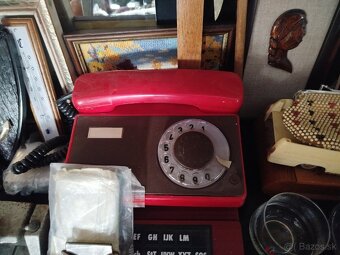 Retro telefóny - 3