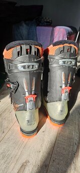 Predám pánske lyžiarky Salomon Quest 338mm - 3