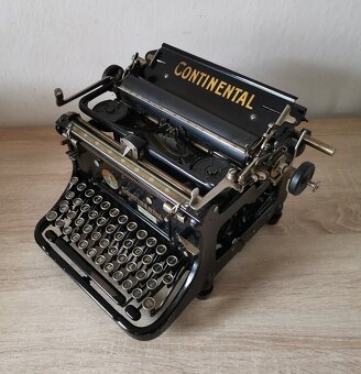 Starožitný písací stro Continental Standard z roku 1927 - 3