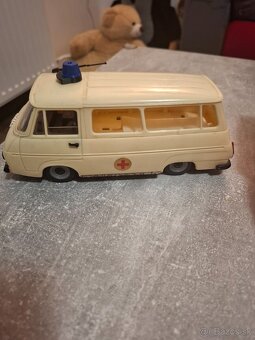 Retro hračky,škoda 1203 - 3