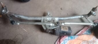 Golf 4 1.8 benzín - 3