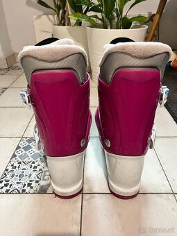 Dievcenske lyziarky - 3