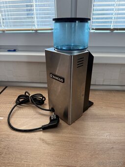 Rancilio Rocky - 3