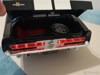 Ford Mustang - 3