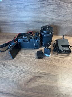 Canon EOS RP + RF 24-105 f/4-7.1 IS STM - 3