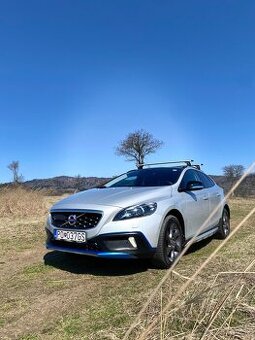 Volvo V40 Cross Country D2 Momentum Pro, Top stav. - 3