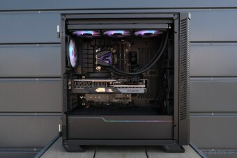 Herný PC, Ryzen 7 9700X, RX 7800 XT, 32GB RAM, SSD, 24m - 3