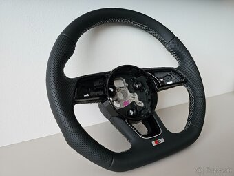 Audi skosený volant S-line - 3