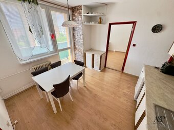 NA PREDAJ VEĽKÝ 3 IZB. BYT S BALKÓNOM, 76M2, UL., UL. L.NOVO - 3