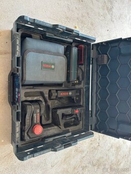 Bosch profesionál laser - 3