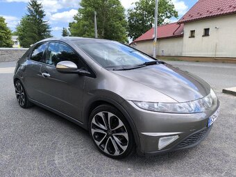 Honda Civic 8g 1.8 - 3