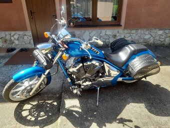 HONDA VT 1300 CX FURY - 3