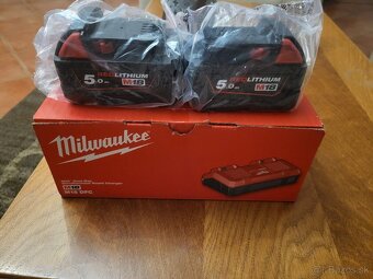 Milwaukee rýchlo  nabijacka m18 +2 baterky - 3