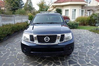 Nissan Navara DoubleCab 2.5 dCi XE, M6, 140kW, 4d. - 3