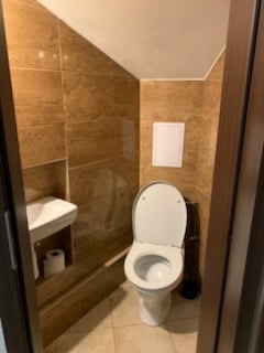 Prenájom 3-izbového bytu v Brezne - 3