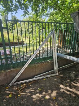 Predám solárne panely – výborný stav - 3