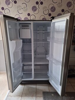 Americká chladnička Samsung RS7547BHCSP - 3