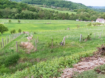 Pozemok v obci Nová Bošáca - 3