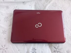 rozpredám notebook Fujitsu Lifebook AH531 - 3