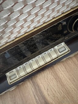 Staré rádio Loewe-Opta 741W - 3