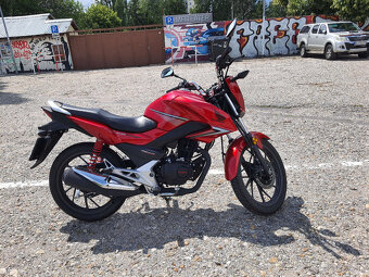 Honda CB125F - 3