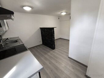 Dom - Ihneď voľný - 5 min od LV - Rekonštrukcia - TOP PONUKA - 3