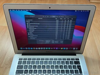 MacBook Air 13" (2014) – i5, 4GB RAM, 128GB SSD - 3